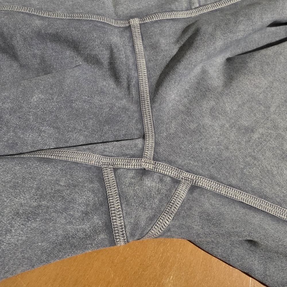 Lululemon Leggings - Picture 5 of 8